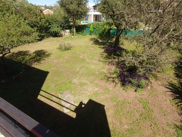 CASA 3 DORMITORIO CON BAJADA AL RIO KEOKEN TANTI