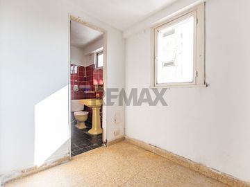 VENTA 2 AMB PLAZA FLORES SUBTE TREN BALCÓN