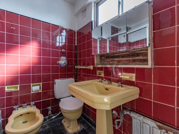 VENTA 2 AMB PLAZA FLORES SUBTE TREN BALCÓN