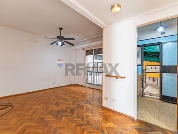 VENTA 2 AMB PLAZA FLORES SUBTE TREN BALCÓN