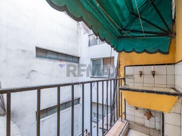 VENTA 2 AMB PLAZA FLORES SUBTE TREN BALCÓN