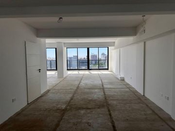 Venta Oficina Av Libertador Belgrano Piso Alto Río