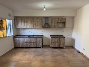 VENTA PH 3 AMBIENTES A ESTRENAR COCHERA PATIO