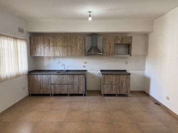 VENTA PH 3 AMBIENTES A ESTRENAR COCHERA PATIO