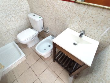 OFICINA CONSULTORIO ALQUILER 2 AMB BALCON