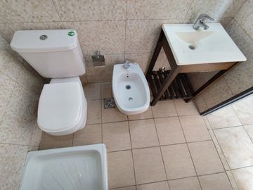 OFICINA CONSULTORIO ALQUILER 2 AMB BALCON