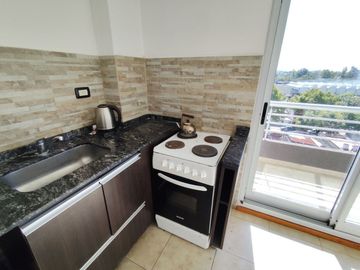 OFICINA CONSULTORIO ALQUILER 2 AMB BALCON