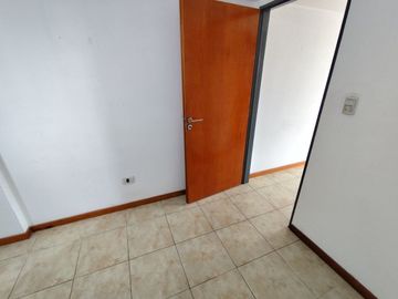 OFICINA CONSULTORIO ALQUILER 2 AMB BALCON