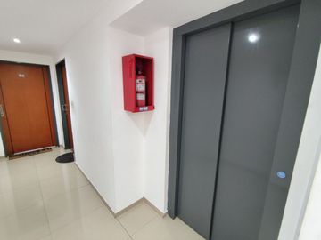 OFICINA CONSULTORIO ALQUILER 2 AMB BALCON