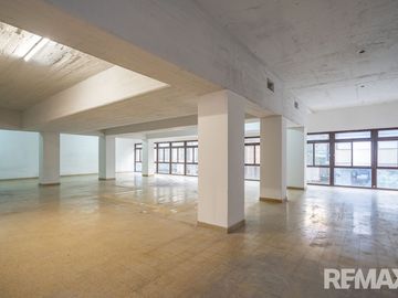 Alquiler Local y Oficina Microcentro 430m²