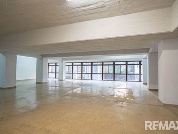 Alquiler Local y Oficina Microcentro 430m²