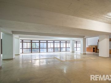 Alquiler Local y Oficina Microcentro 430m²