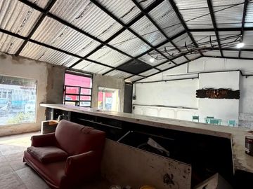 LOCAL EN VENTA-CENTRO DE PILAR