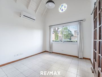 VENTA CASA 4amb BERMUDAS BARRIO CERRADO