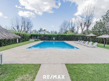 VENTA CASA 4amb BERMUDAS BARRIO CERRADO