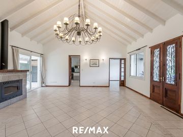 VENTA CASA 4amb BERMUDAS BARRIO CERRADO