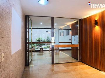 VENTA DPTO. 4/5 AMB-C/DEPEND. Y PATIO EN FLORES
