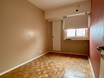 VENTA DE PISO 4 AMB. REFACCIONADO - COLEGIALES