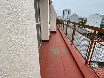 VENTA DE PISO 4 AMBIENTES - COLEGIALES