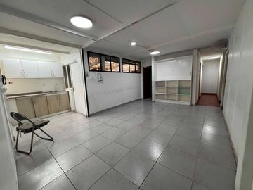 Local comercial en arriendo  en LAS CONDES