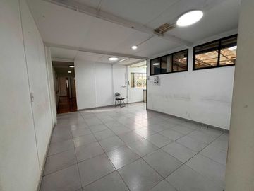 Local comercial en arriendo  en LAS CONDES