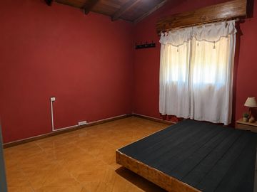 CASA EN VENTA EN 20 DE JUNIO 4 AMB EN LOTE PROPIO