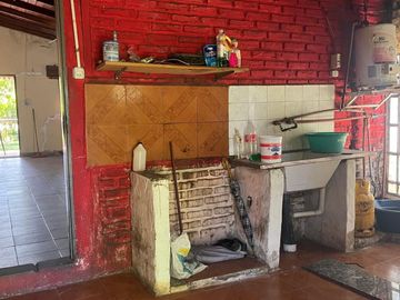 CASA EN VENTA EN 20 DE JUNIO 4 AMB EN LOTE PROPIO