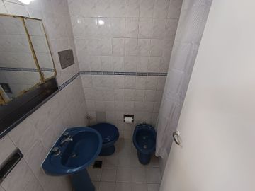 Depto 2 Amb en alquiler Balvanera piso alto