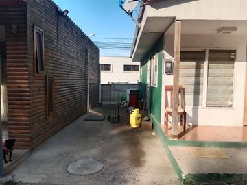 SE VENDE CASA CON CABAÑAS EQUIPADAS CAMINO RITOQUE QUINTERO
