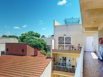Venta  3 amb c/ terraza y cochera en Villa Urquiza