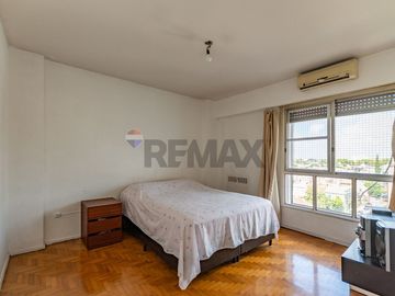 VENTA DPTO 3 AMB Y DEPENDENCIA PARQUE CHACABUCO
