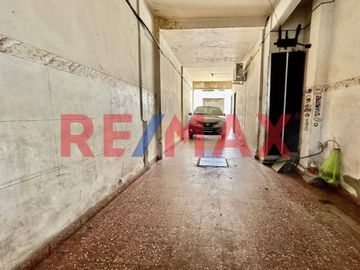 VENTA DEPTO 5 AMB C/ BALCÓN, 2 COCHERAS Y PATIO