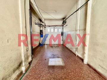 VENTA DEPTO 5 AMB C/ BALCÓN, 2 COCHERAS Y PATIO