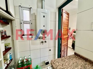 VENTA DEPTO 5 AMB C/ BALCÓN, 2 COCHERAS Y PATIO