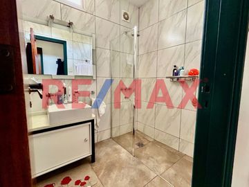VENTA DEPTO 5 AMB C/ BALCÓN, 2 COCHERAS Y PATIO