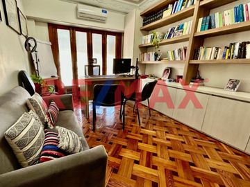 VENTA DEPTO 5 AMB C/ BALCÓN, 2 COCHERAS Y PATIO