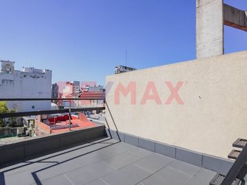 VENTA DEPTO . 3 AMBIENTES . ABASTO . + BALCONES