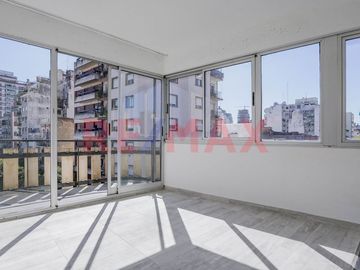 VENTA DEPTO . 3 AMBIENTES . ABASTO . + BALCONES