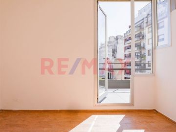 VENTA DEPTO . 3 AMBIENTES . ABASTO . + BALCONES