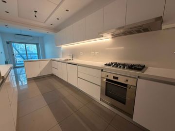 VENTA 4 AMB C/BALCON Y PARRILLA 2 COCH. CABALLITO