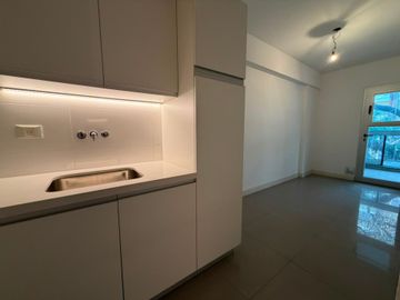 VENTA 4 AMB C/BALCON Y PARRILLA 2 COCH. CABALLITO