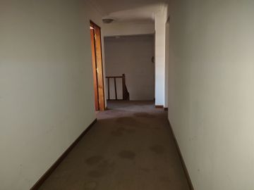 VENTA CASA 5 DORMITORIOS B° PROVINCIAS UNIDAS