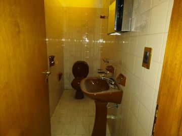 VENTA CASA 5 DORMITORIOS B° PROVINCIAS UNIDAS