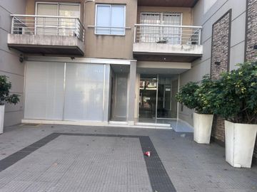 Venta departamento con balcon apto prof  comercial