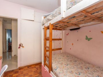 DEPTO EN VENTA 4 AMB CON BALCON FLORES LUMINOSO