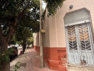 CASA 7 HABITACIONES Y 3 MONOAMBIENTES GRAL BUSTOS