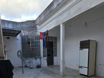 CASA 7 HABITACIONES Y 3 MONOAMBIENTES GRAL BUSTOS