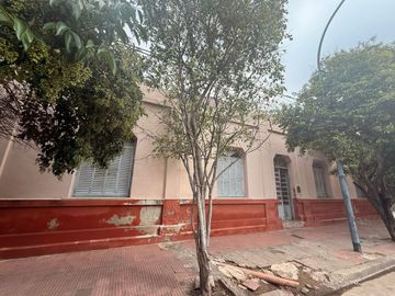 CASA 7 HABITACIONES Y 3 MONOAMBIENTES GRAL BUSTOS