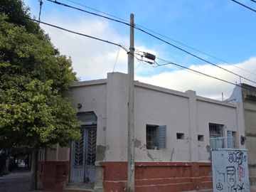 CASA 7 HABITACIONES Y 3 MONOAMBIENTES GRAL BUSTOS