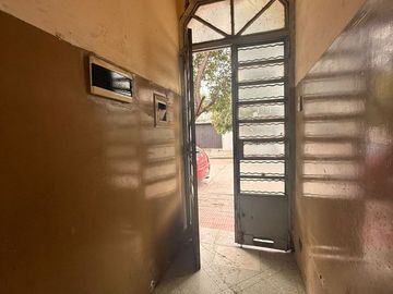 CASA 7 HABITACIONES Y 3 MONOAMBIENTES GRAL BUSTOS